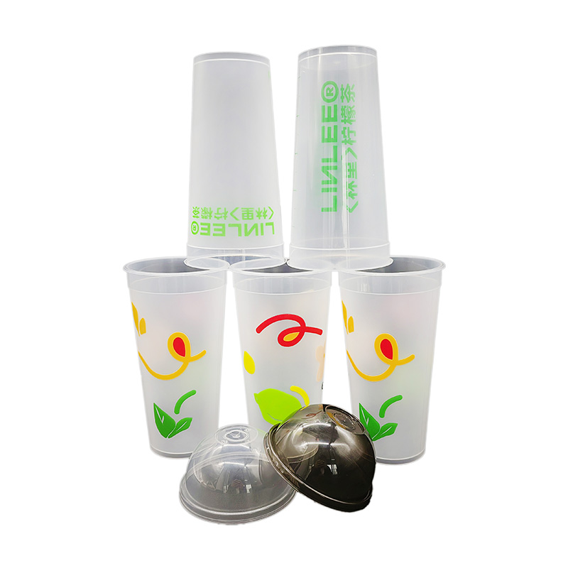 PP Plastic Milk Cup in schimmellabel
