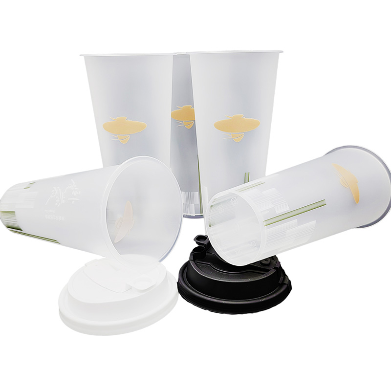 PP Platstic Beveage Cup in schimmellabel